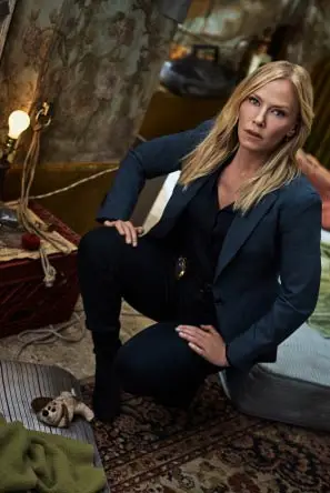 Amanda Rollins Image