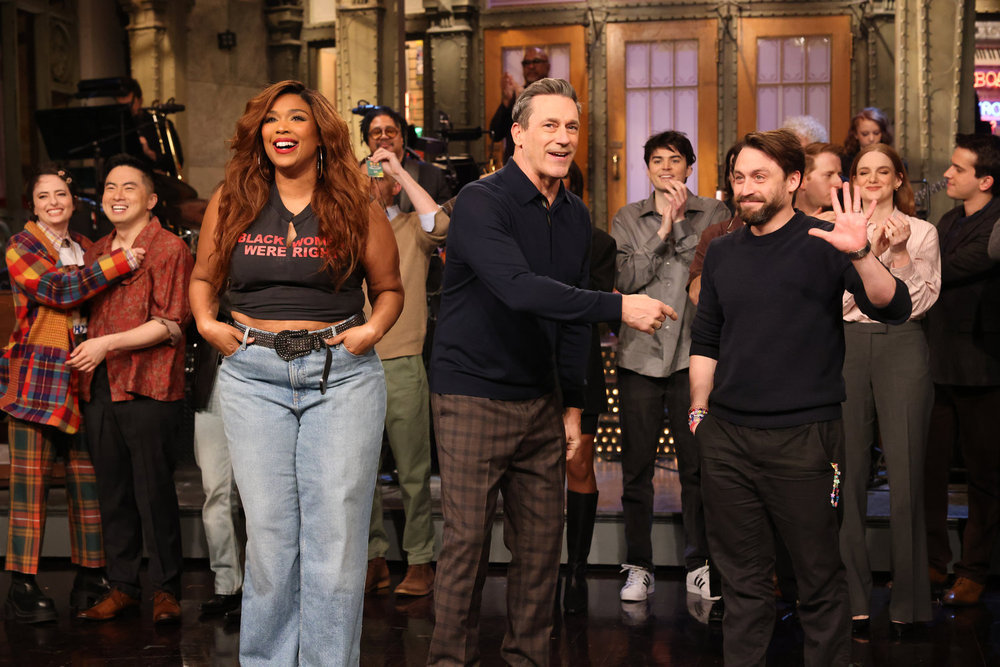 SATURDAY NIGHT LIVE -- Episode 1881 -- Pictured: (l-r) Musical guest Lizzo, host Jon Hamm, and special guest Kieran Culkin during Goodnights & Credits on Saturday, April 12, 2025 -- (Photo by: Will Heath/NBC)