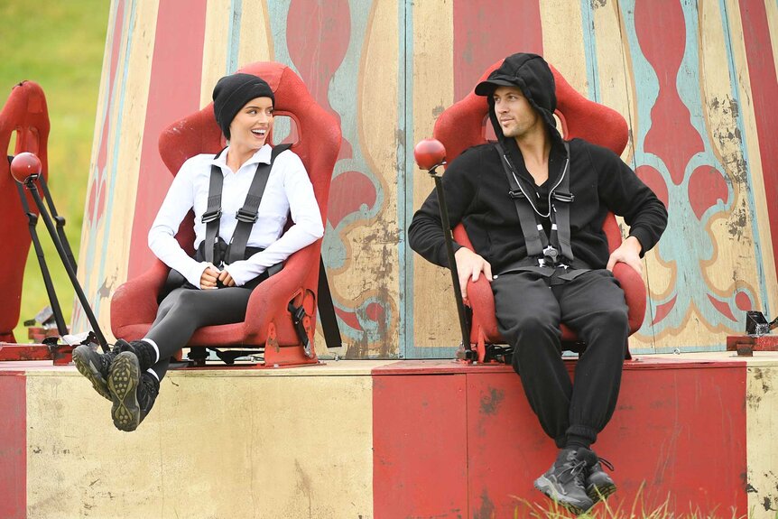 Maura Higgins and Rob Rausch talking on The Traitors Season 4 Episode 10.